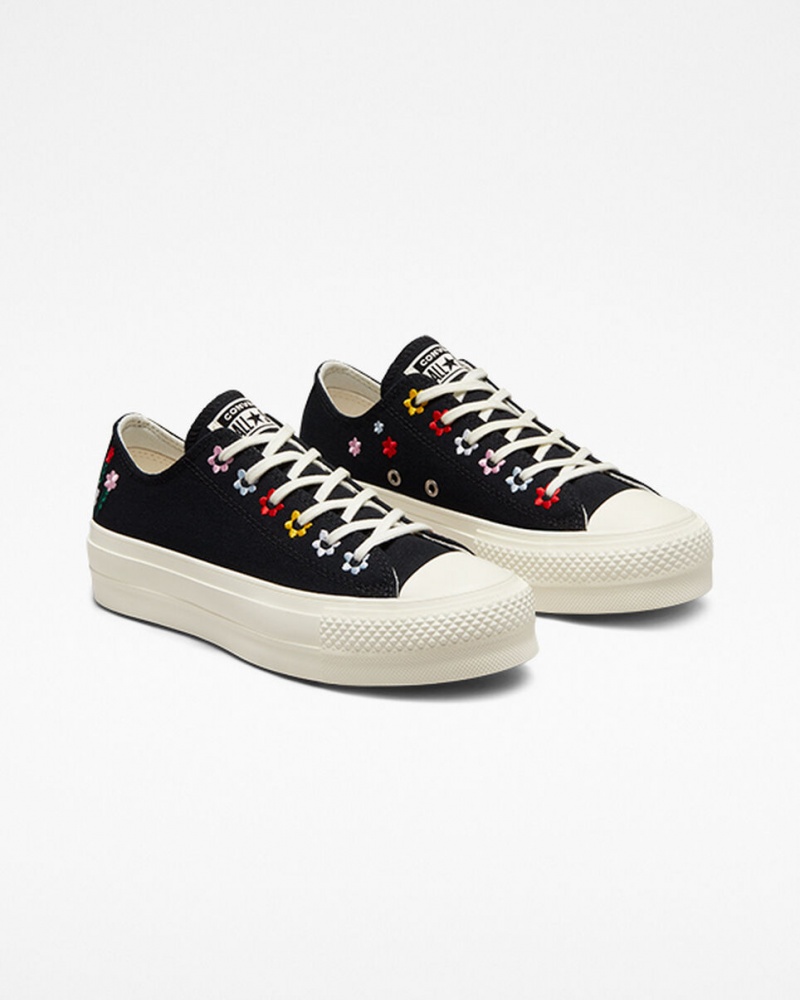 Converse Chuck Taylor All Star Lift Plataforma Floral Embroidery Negras | 140-FIZVWG